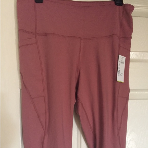 NWT Old Navy go dry crop leggings - Picture 8 of 12